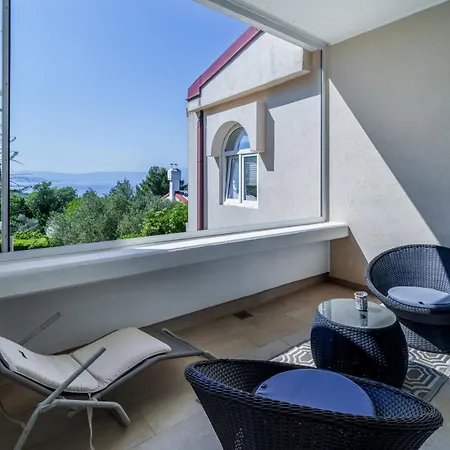 House Horizon